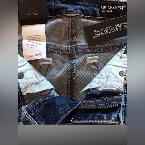 NWT BLANKNYC Denim Varick High Waist Cropped Jeans sz 25 distressed stylish - Picture 5 of 6